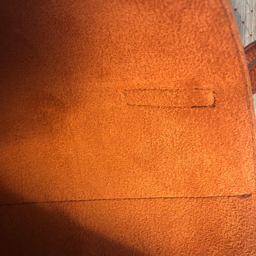 VINCE CAMUTO Tumbled Faux Leather Tote,Rich Chestnut Brown,Black Stripe.NWOT NEW - Picture 9 of 16